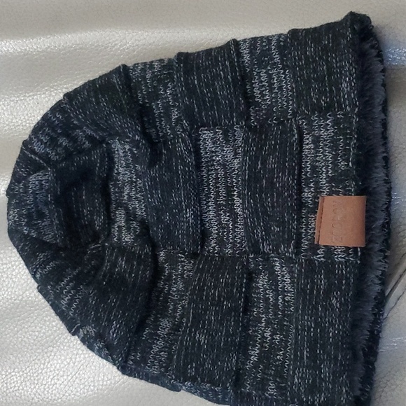 Zooron Slouchy Fleece Lined Winter Beanie - Picture 2 of 4